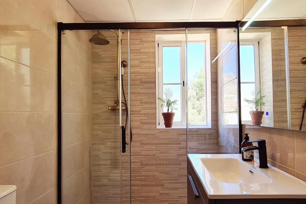 Luxury Penthouse With Sea&Mountain Views & Hot Tub - Tranquility & Rest Benalmádena Exterior foto